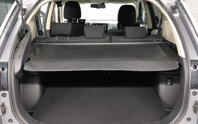 Mitsubishi Outlander cena 91400 przebieg: 23000, rok produkcji 2018 z Golina małe 191